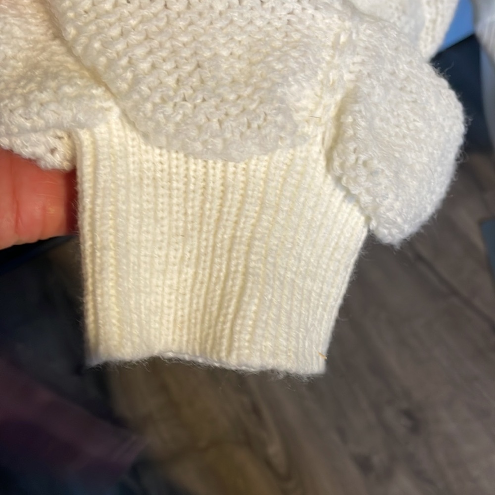 Ivory Sweater - Picture 6 of 7
